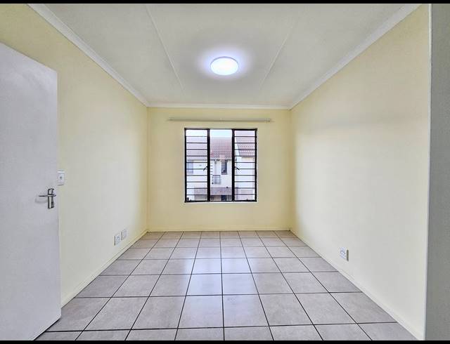 1 bed property to rent in ESTHER PARK